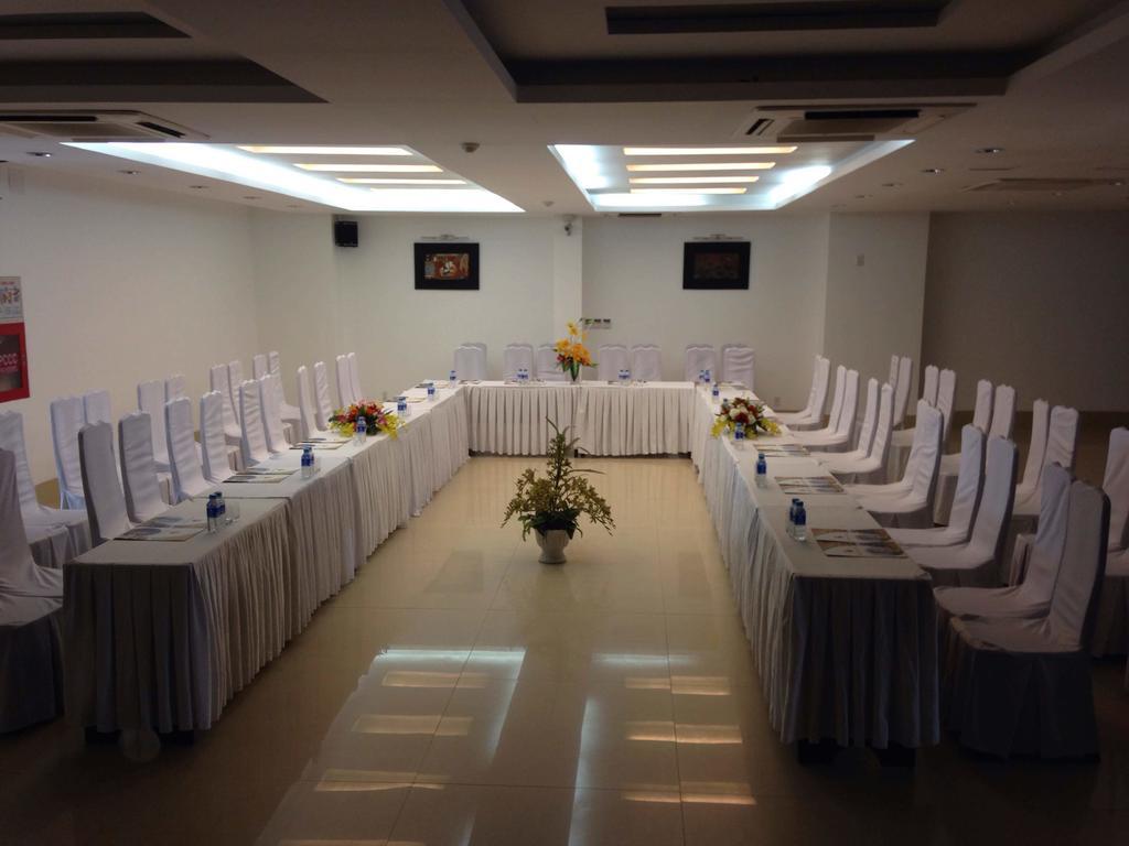 Varna Hotel ดานัง ภายนอก รูปภาพ
