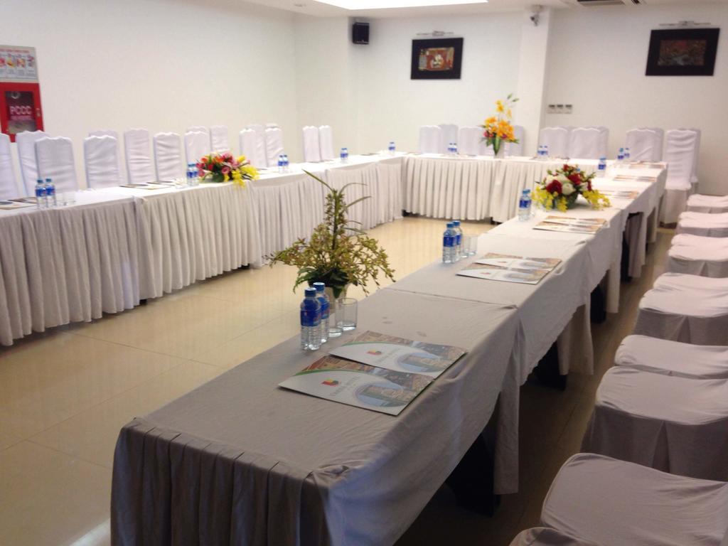 Varna Hotel ดานัง ภายนอก รูปภาพ